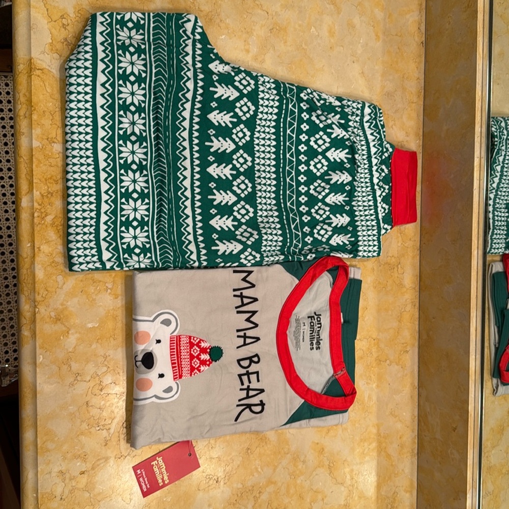 Jammies for you families 
Brand new with tags 
Women’s pajamas 2 PC 
Size M